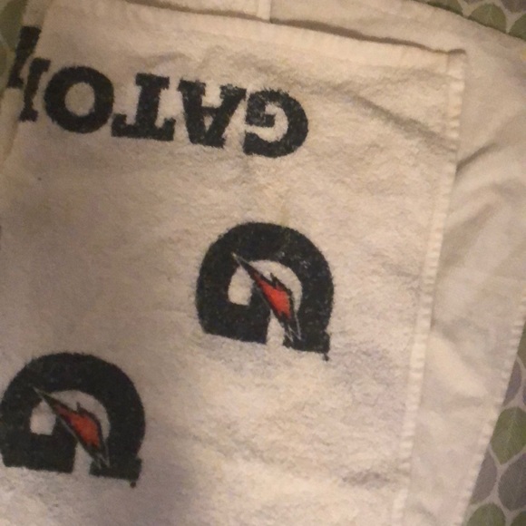 Gatorade towel - Picture 3 of 3